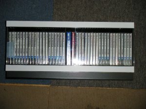 画像1: 石原裕次郎 YUJIRO ISHIHARA  - ザ・スーパースター〜悠久の軌跡〜THE SUPER STAR  ( MINT/MINT) /  1993 JAPAN ORIGINAL Used 340 CD's With Case +  2 x BOOKLET 