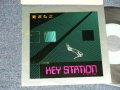 難波弘之 HIROYUKI NANBA - A) キー・ステーション KEY STATION  B) メッセージ  MESSAGE (Ex+/MINT- TAPE REMOVED) / 1982 JAPAN ORIGINAL "PROMO" Used 7" Single