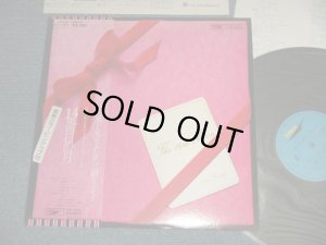画像1: 荒井由実 ユーミン YUMI ARAI  - １４番目の月 THE 14th MOON  : With PIN UP+Custom Inner+Flyer (MINT-MINT-) / 1976 JAPAN ORIGINAL 2,300 Yen Mark Used LP with OBI