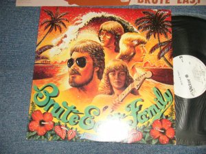 画像1: ブルート・イースト・ファミリー BRUTE EAST FAMILY  - BRUTE EAST FAMILY (Ex++/MINT-)/ 1981 JAPAN ORIGINAL used LP  