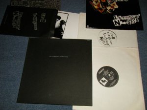 画像1: ラフィン・ノーズ LAUGHIN' NOSE - LIVE BLACK BOX (With BOX & BOOKLET+LPSIZE STICKER+PHOTOS)) (Ex+++/MINT-) / 1984 JAPAN ORIGINAL Used LP  Spearhead / TOSHIBA  RT18-5361~2