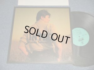 画像1: 徳永英明 HIDEAKI TOKUNAGA - INTRO (With BOOKLET)  (Ex+++/MINT) / 1987 JAPAN ORIGINAL used LP -