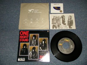 画像1: ZIGGY ジギー - A)ONE NIGHT STAND   B)SHOUT IT OUR LOUD (with STICKER + POSTCARD) (MINT-/MINT) / 1989 JAPAN ORIGINAL Used 7" Single 