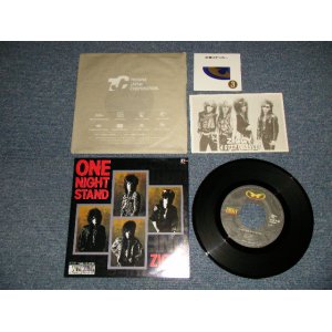 画像: ZIGGY ジギー - A)ONE NIGHT STAND   B)SHOUT IT OUR LOUD (with STICKER + POSTCARD) (MINT-/MINT) / 1989 JAPAN ORIGINAL Used 7" Single 