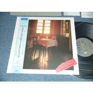 画像: チキンシャック ChickenShack - Loving Power (with TWO POSTCARD) (Ex+++/MINT-) / 1982 JAPAN ORIGINAL Used LP With OBI 