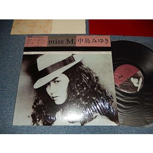 画像: 中島みゆき MIYUKI NAKAJIMA - MISS M (with BOOKLET & CUSTOM SLEEVE) (MINT/MINT)  /  1985 JAPAN ORIGINAL  Used  LP with Obi 
