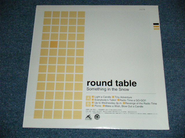 画像: ROUND TABLE - SOMETHING IN THE SNOW  / 1998 JAPAN ORIGINAL Used  LP With EP 