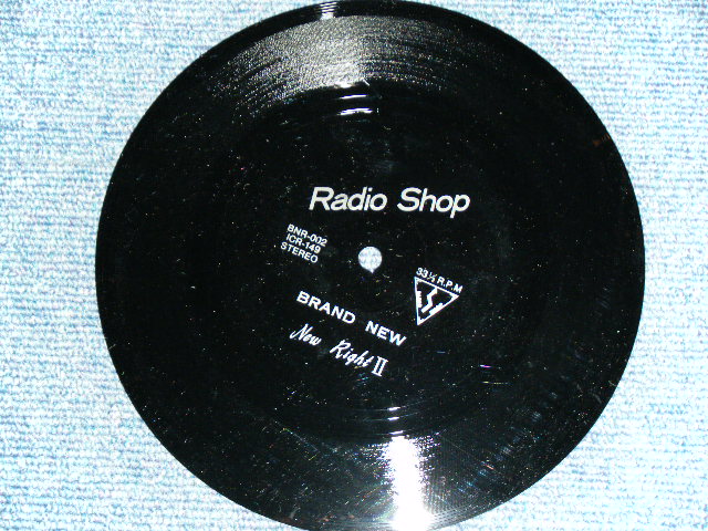 画像: Radio Shop (レディヲ・ショップ) - New Right II / 1980's  JAPAN ORIGINAL ONE SIDED  Used 7" Flexie Disc 7" Single 