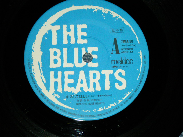 画像: ブルーハーツ　THE BLUE HEARTS - キスしてほしい ( Ex+++/Ex+++ ) / 1987 JAPAN ORIGINAL PROMO Used 7"45 rpm  Single