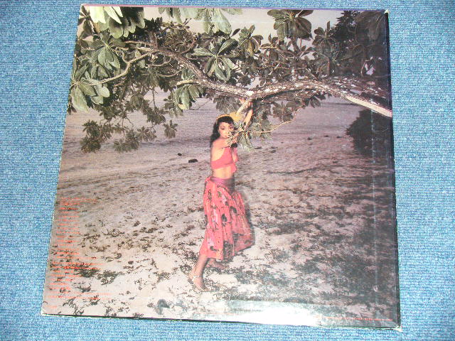 画像: 佐藤奈々子 NANAKO SATO - KISSING FISH ( Ex+/MINT- ) / 1979 JAPAN ORIGINAL  Used LP  