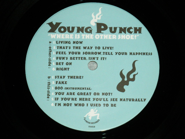 画像: YOUNG PUNCH - WHERE IS THE OTHER SHOE! ( MINT-/MINT-) /  JAPAN ORIGINAL  Used LP