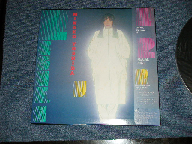 画像: 吉田美奈子 MINAKO YOSHIDA - LIGHT 'N UP  (Ex+++/MINT-)  / 1982 JAPAN ORIGINAL Used LP With OBI 