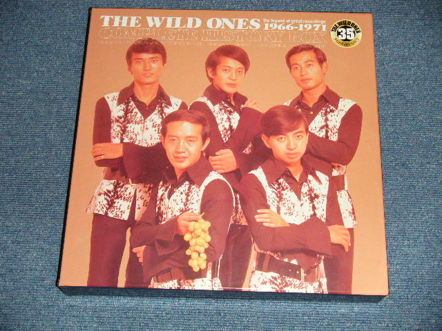 画像1: ワイルド・ワンズ The WILD ONES - COMPLETE HISTORY BOX : THE LEGEND OF GREAT RECORDINGS 1966-1971 :Anniversary of Record Debut 1966 Limited Edition  (MINT-/MINT 7 CD'S Un-Opened)  / 2001 JAPAN Used 11 CD's BOX SET 