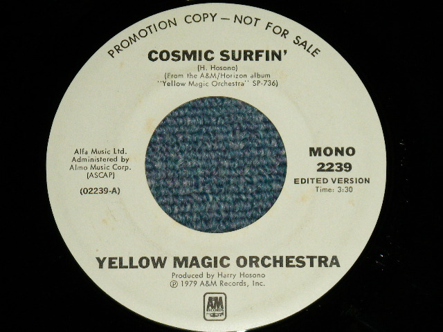 画像1: YMO YELLOW MAGIC ORCHESTRA  - COSMIC SURFIN' (MONO / STEREO) (Ex++)  / 1979 US AMERICA ORIGINAL Used 7" Single 