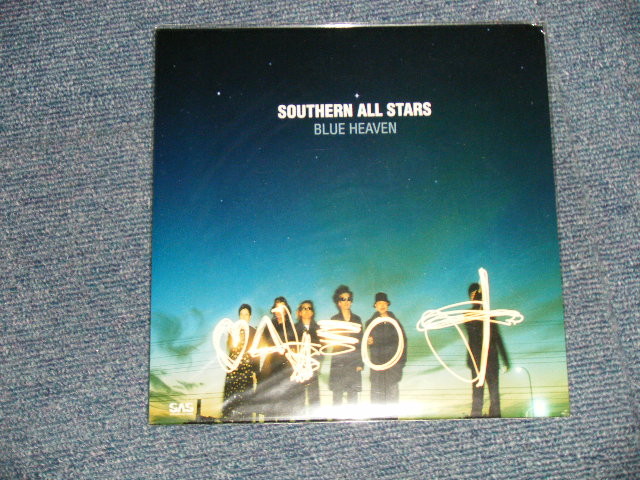 画像1: サザン・オールスターズ SOUTHERN ALL STARS - A) ブルー・ヘヴン BLUE HEAVEN  B) 世界の屋根を撃つ雨のリズム (NEW) / 1997 JAPAN ORIGINAL "BRAND NEW" 7" Single 