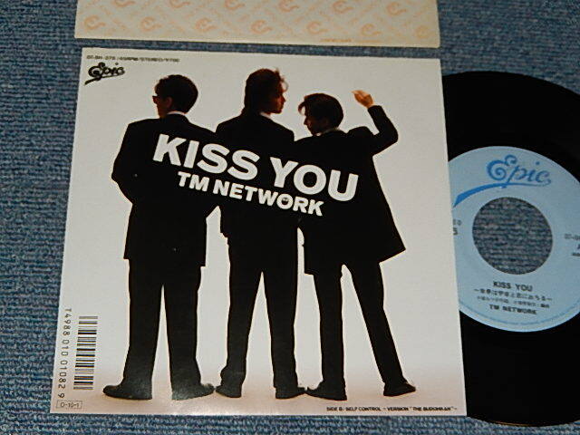 画像1: TM NETWORK - A) KISS YOU   B) SELF CONTROL~VERSION "THE BUDOKAN"  (MINT-/MINT-) /1987 JAPAN ORIGINALUsed 7" Single 