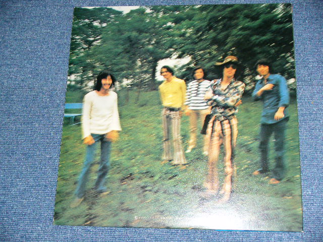 画像: 日野皓正 TERUMASA HINO - ベルリン・ジャズ・フェスティバルの日野皓正 TERUMASA HINO AT BERLIN JAZZ FESTIVAL '71 ( Ex++/MINT-,Ex+++ ) / 1972 JAPAN ORIGINAL Used LP With OBI 